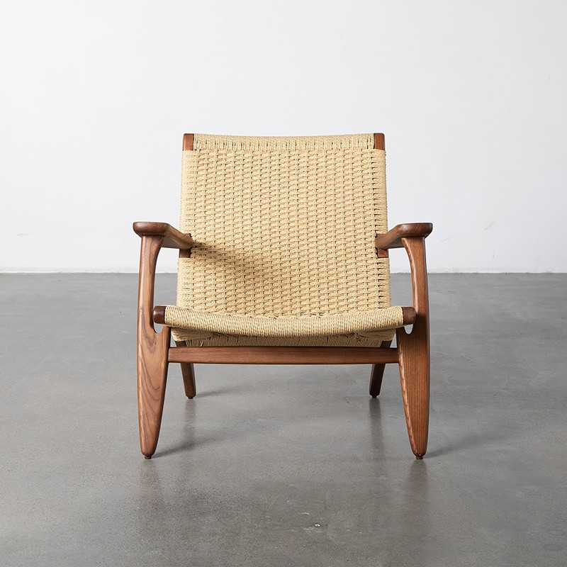 Replica della poltrona lounge Hans Wegner Ch25